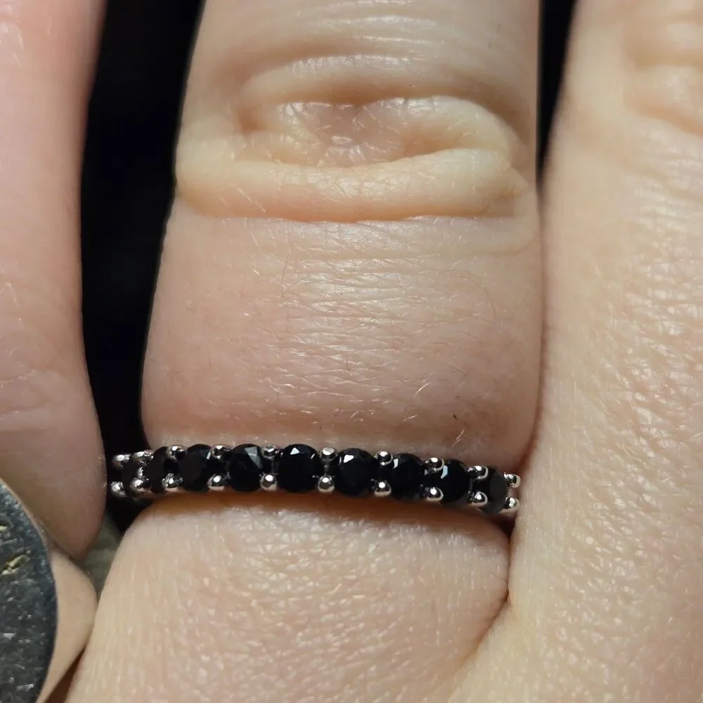 Black Stone Sparkly Stacker vintage sterling silver ring sz 8